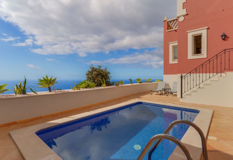 Three Bedroom Villas With Private Pool